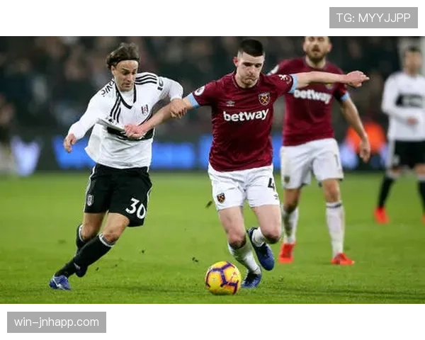 卡塞米罗与坎特后腰角色分化：拦截前置化与覆盖分散化的战术逻辑对比