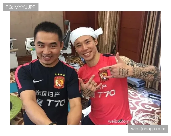 张琳芃居然在家穿拖鞋都能被队友嘲笑，这日常状态差太多了吧？