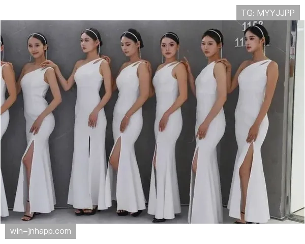 卢玉菲这日常能不惹人羡慕吗？比赛场上秒变女神，下了场还那么好打发！