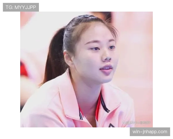 龚翔宇赛后换的那套睡衣也太贵了吧,我突然怀疑我的月薪被记小了 龚翔宇赛后换的那套睡衣也太贵了吧,我突然怀疑我的月薪被记小了